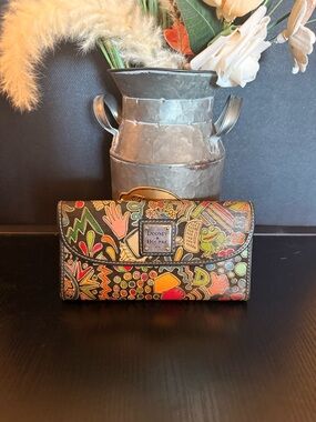 Dooney & Bourke Black Multicolor Printed Leather Flap Wallet